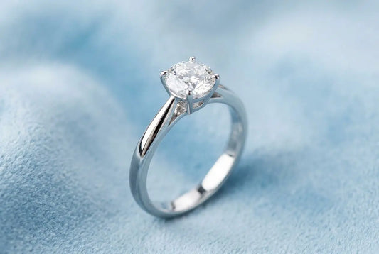 Ce qui rend l'or blanc irrésistible : guide complet sur l'or blanc