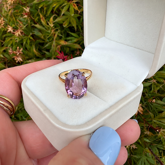 Bague en améthyste or jaune 18 carats pour femme, joaillerie de seconde main Valordiams