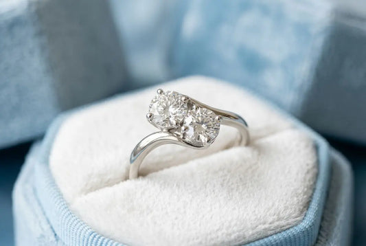 Signification de la bague toi et moi : histoire et symbolisme