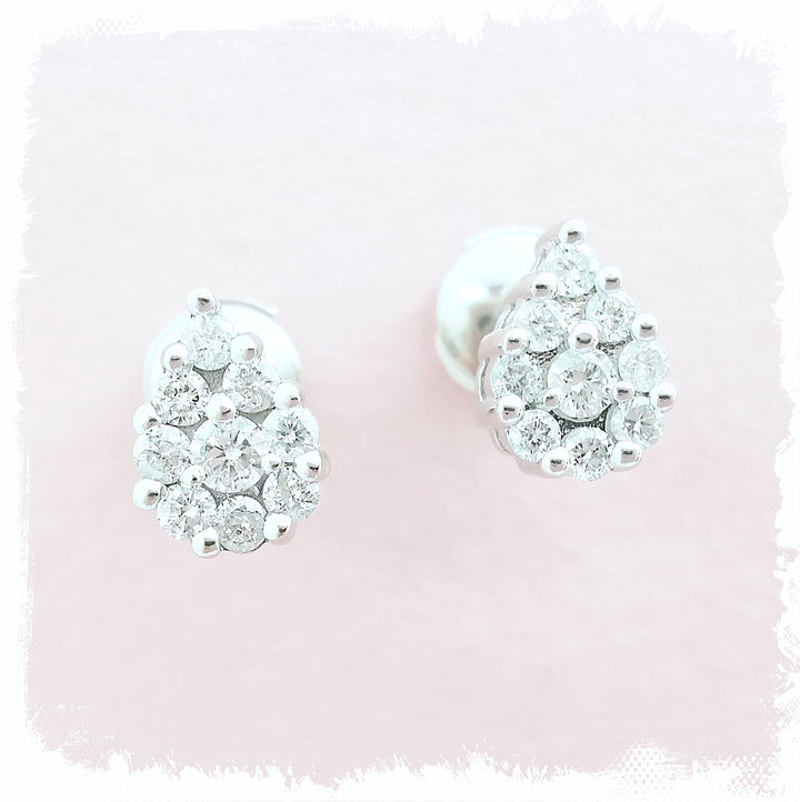 Boucles d'oreilles puces / Diamants 0,60 ct / Or Blanc 18 K / 18 carats / (750°/°°)