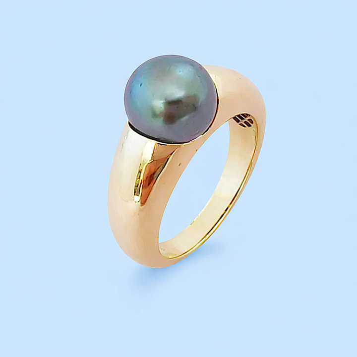 photo en macro Bague Perle de Tahiti 8,55 mm - Or Jaune 18K (750/1000) 18 carats