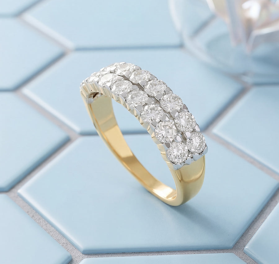 vue en macro Bague diamants d'occasion or deux tons 18K