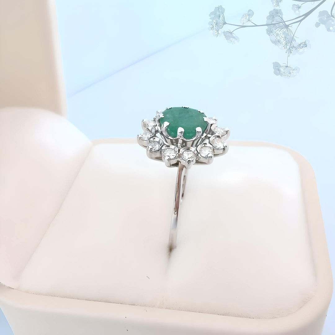 Bague marguerite vintage avec Emeraude et Diamants Or blanc 18 K (750°/°°) 18 carats