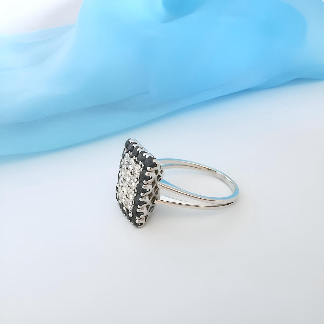photo du serti ajouré Boutique Valordiams bague vintage saphirs diamants or gris
