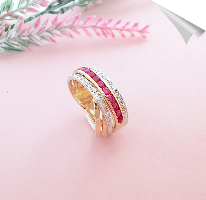 Bague Croisée / Rubis / Diamants /  Or 18 K / (750°/°°) / 18 carats