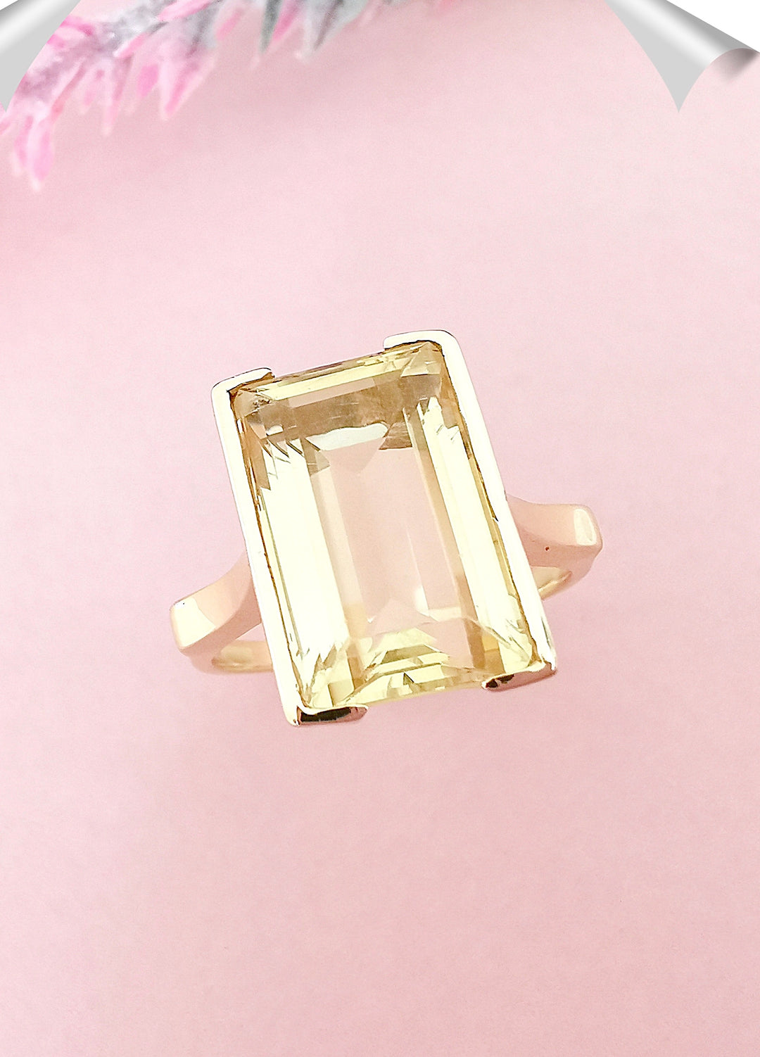 Bague Citrine rectangulaire à pans coupés Or Jaune 18 K (750°/°°) 18 carats