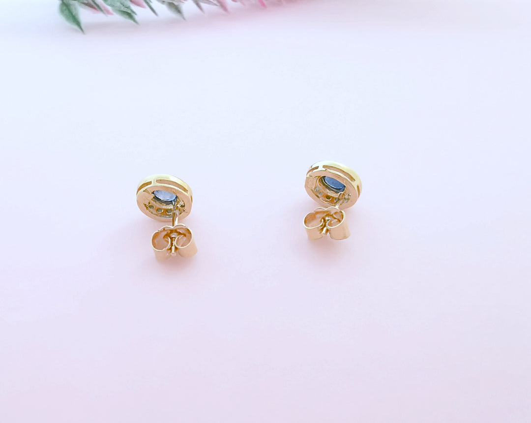 Boucles d'oreilles puces Saphirs Diamants Or Jaune 18 K (750°/°°) 18 carats