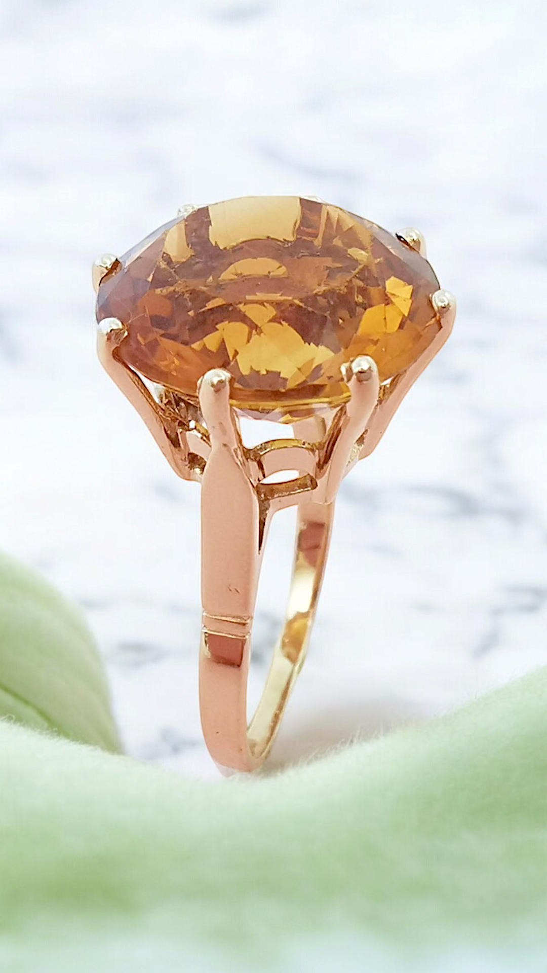 Bague Citrine Ambrée en solitaire - Or Jaune 18 K (750°/°°) 18 carats