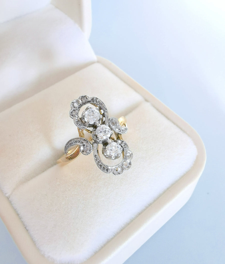 photo en écrin Joaillerie ancienne diamants or et platine