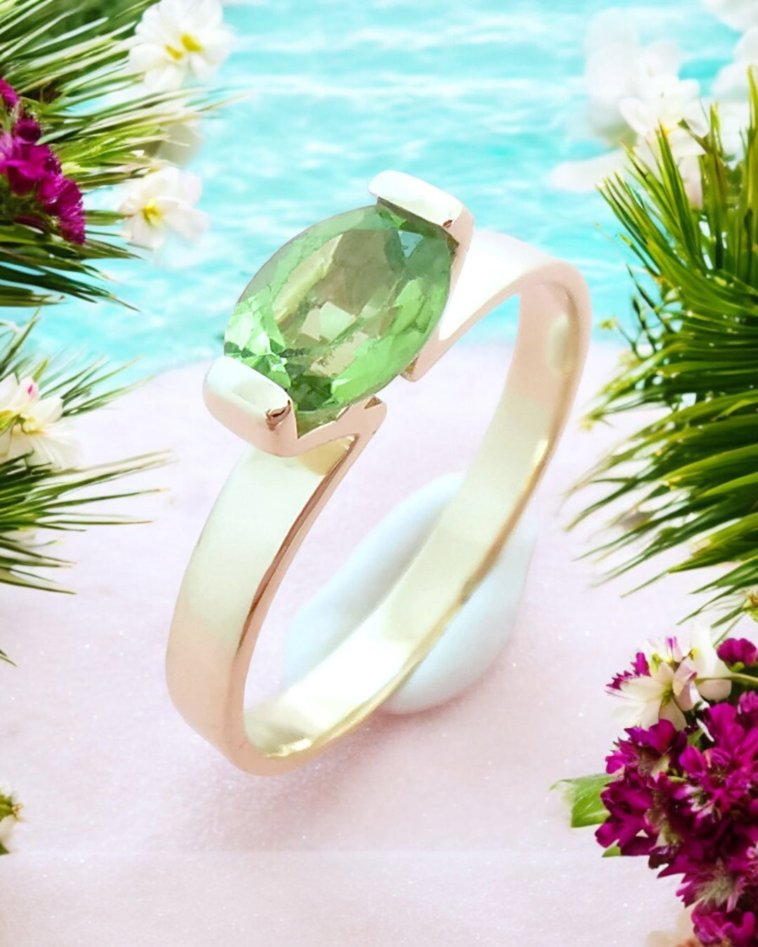 Bague Péridot en solitaire Or Jaune 18 K (750°/°°) 18 carats