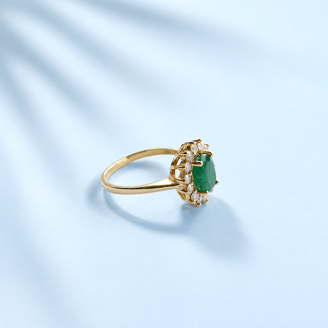 Bague émeraude à entourage de diamants en or 18K, monture marguerite pour femme