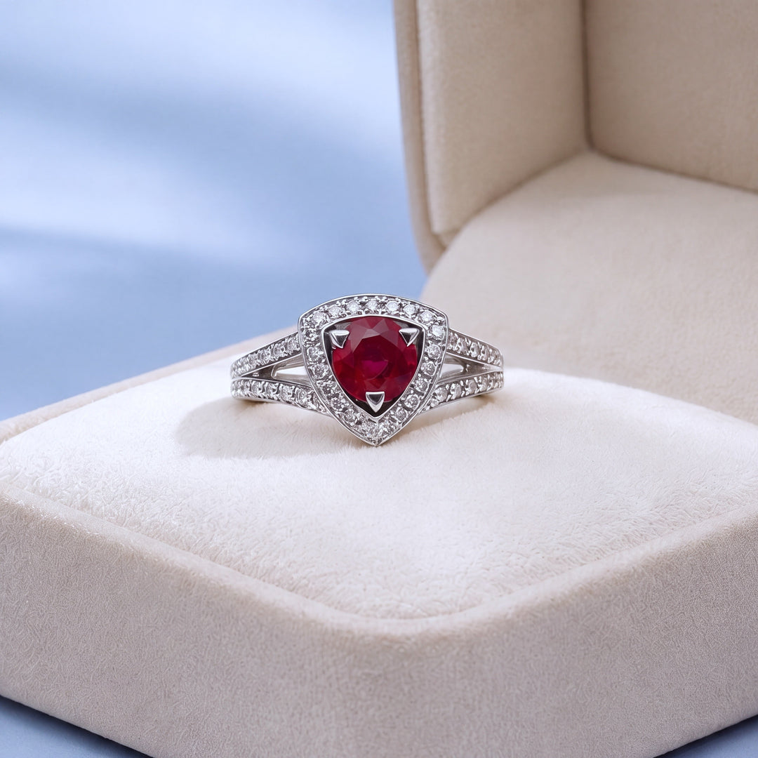 Bague Mauboussin Dream & Love rubis rouge et diamants, or gris 18 carats 750 - Joaillerie française Valordiams