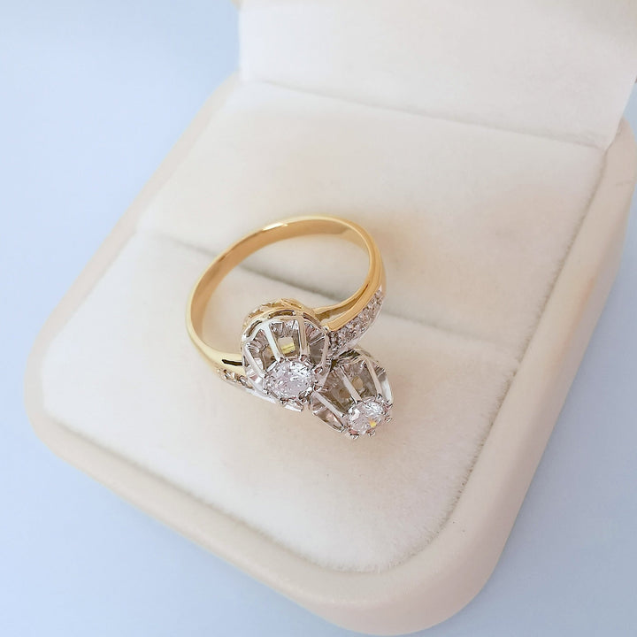 Bague vintage 1960 or 18 carats diamants présentée en écrin