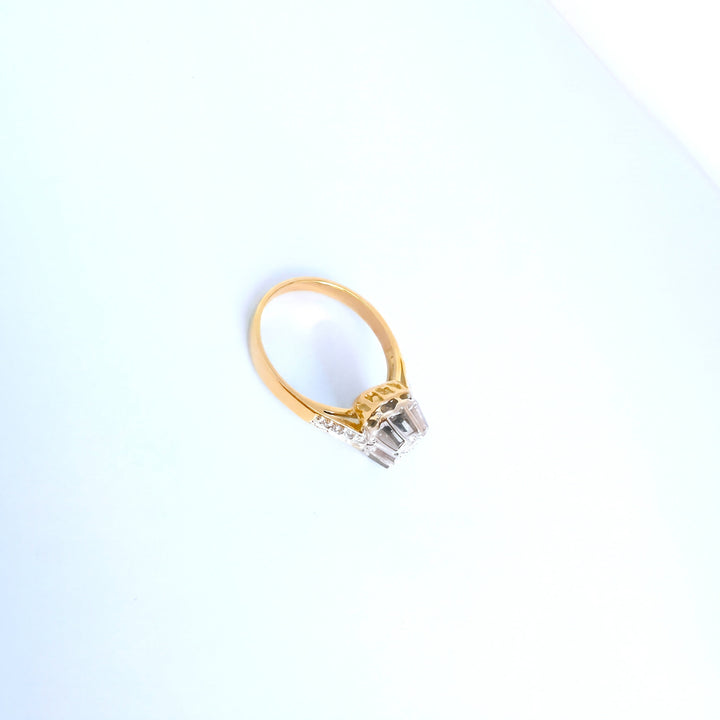 Bague toi et moi vintage or 18K vue de profil sur fond blanc