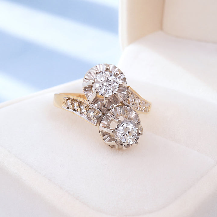 Bague toi et moi or 18K diamants, gros plan en écrin