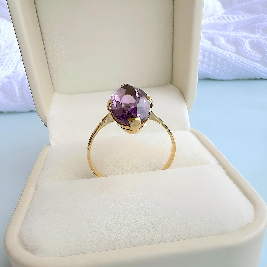 photo détaillée bague améthyste marquise chez valordiams