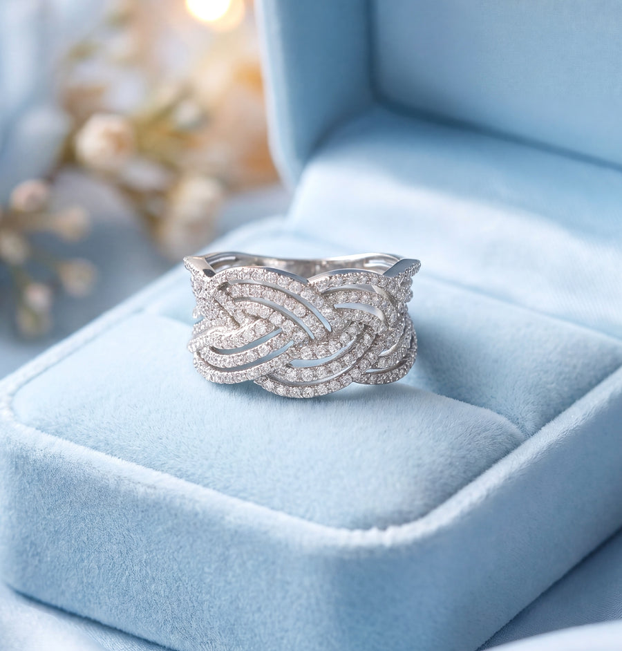 bague diamants or blanc 18K vue détaillée des diamants