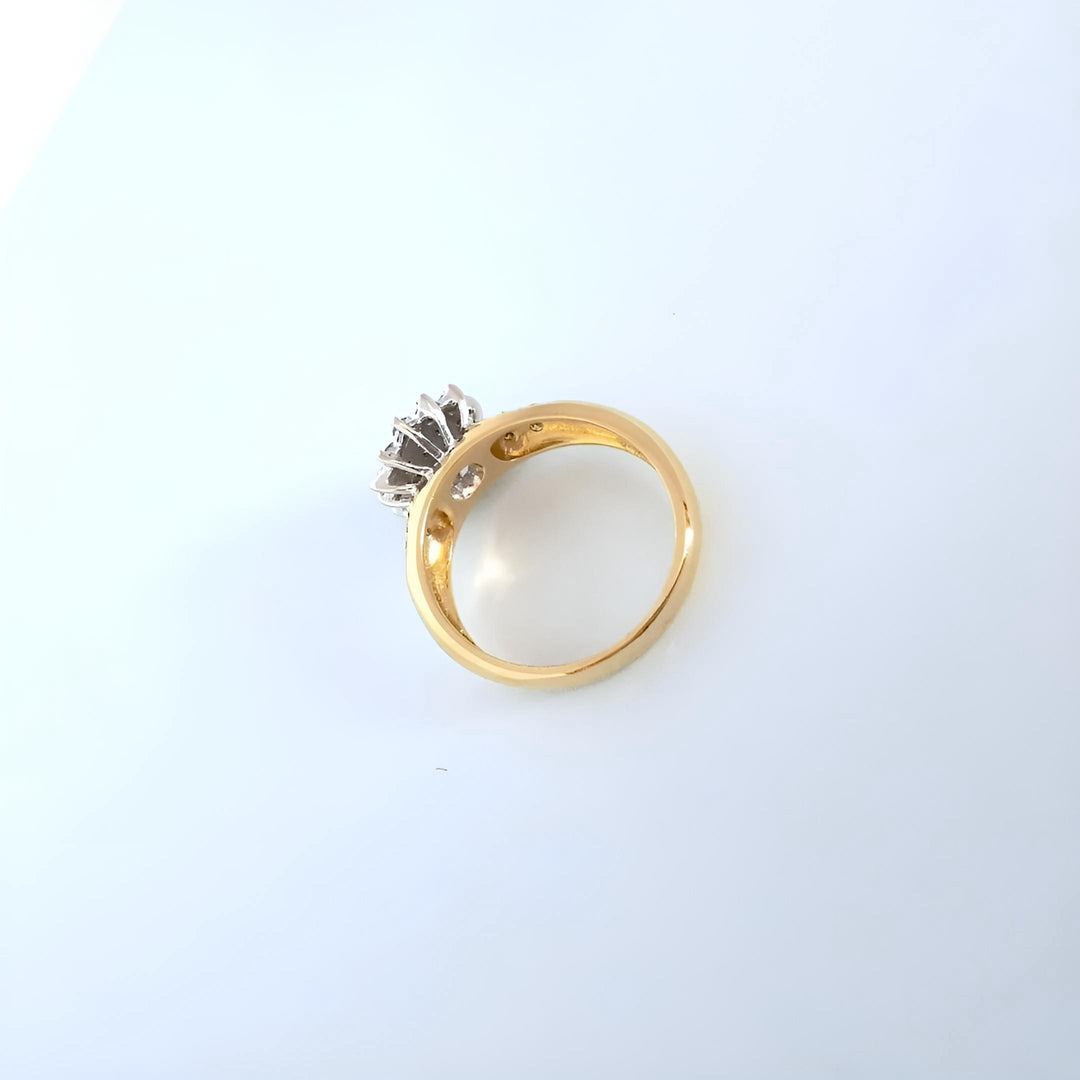 photo de l'intérieur bague femme diamants or