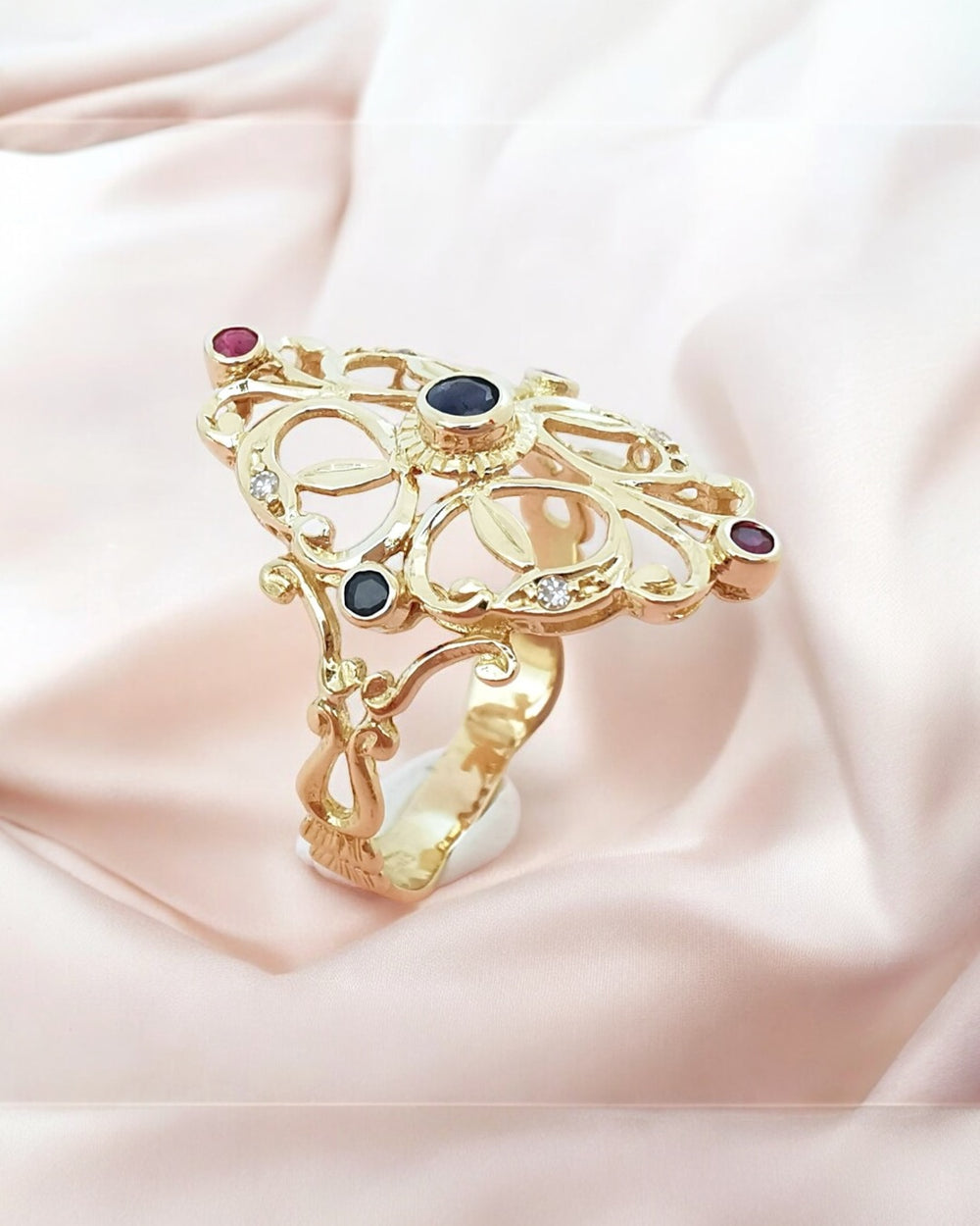 photo profil bague occasion femme rubis saphirs diamants or jaune 18 carats