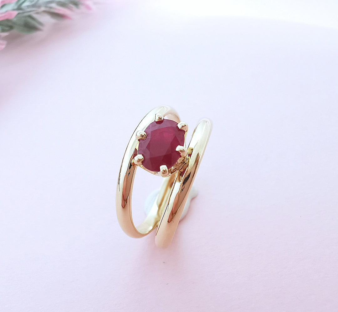 photo profil bague occasion rubis or 18K