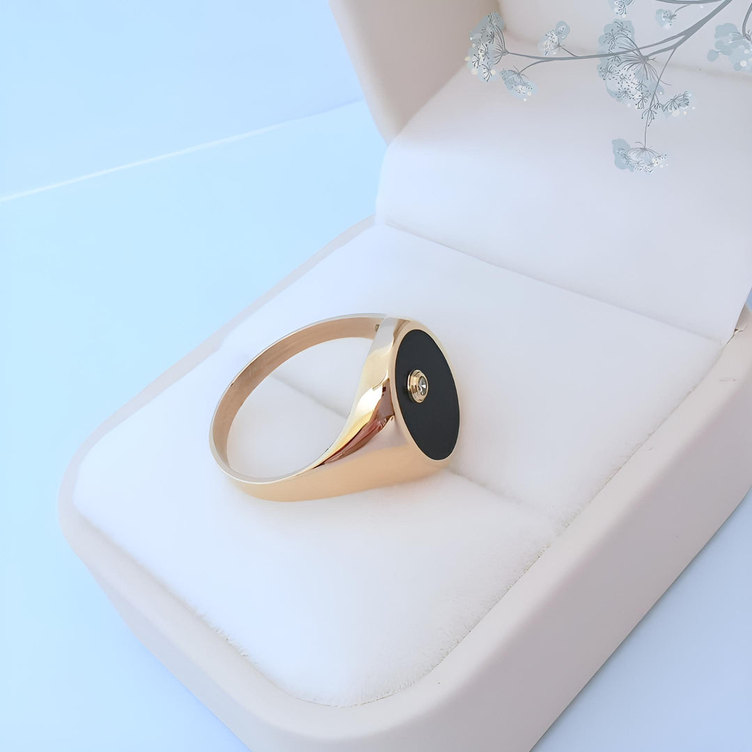 inclinee bague seconde main chevaliere mixte onyx noir diamant or jaune