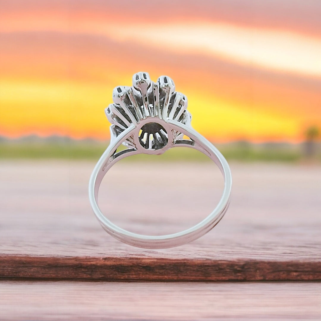 photo intérieur bague vintage diamants or 18 carats