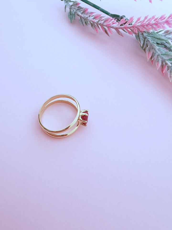 photo bijou circulaire bague rubis or jaune