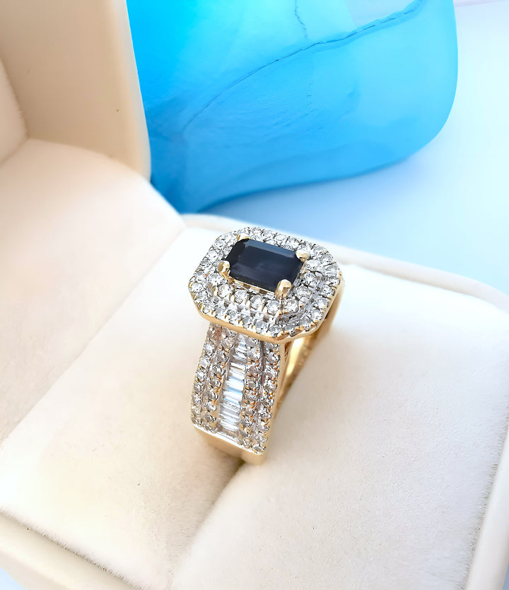 photo de profil dans un écrin bijou de luxe saphir et diamants or 18K