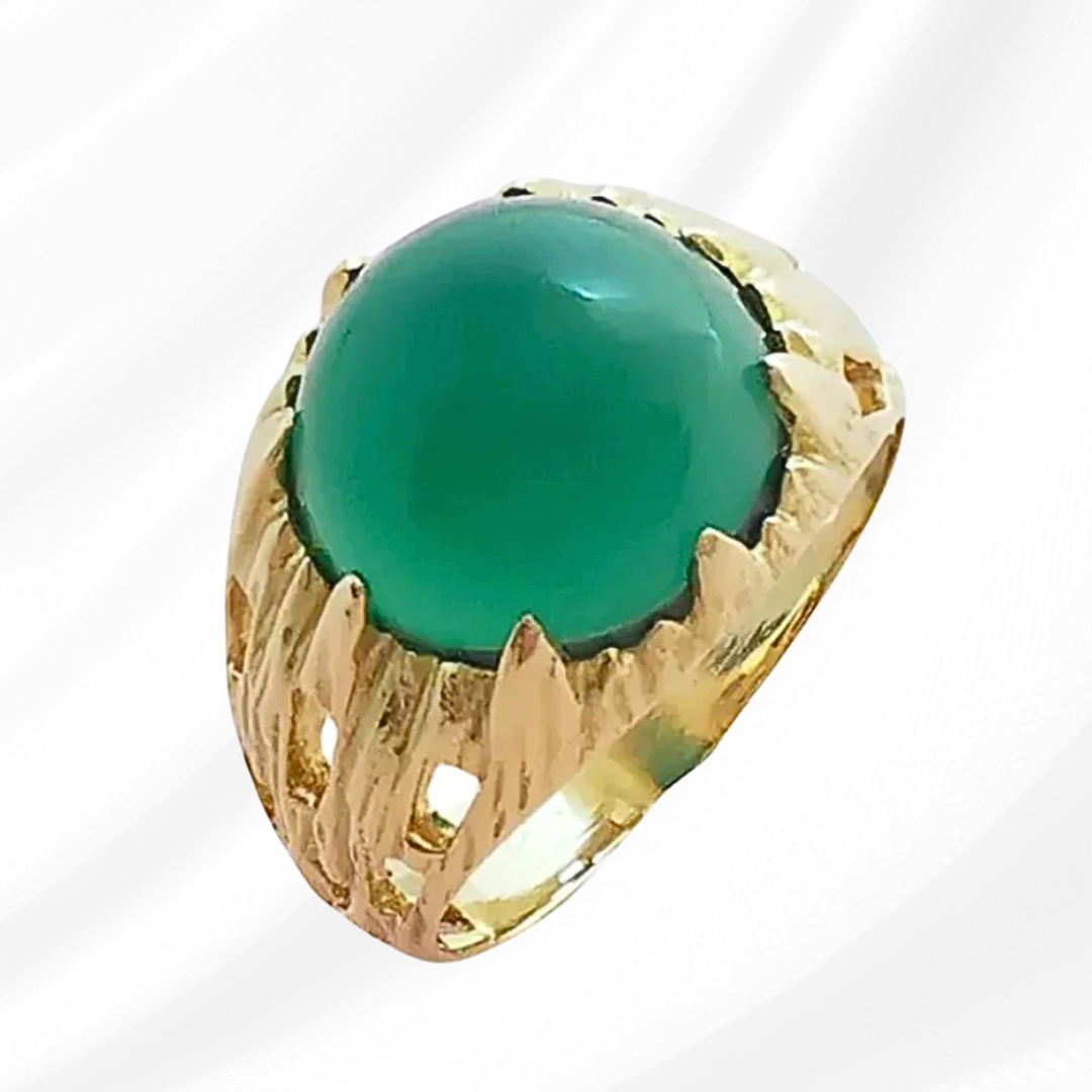 photo détaillée en macro bijou vintage agate or