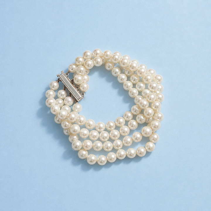 Bracelet vintage 1960 perles de culture fermoir barrette or gris, haute joaillerie française — Valordiams