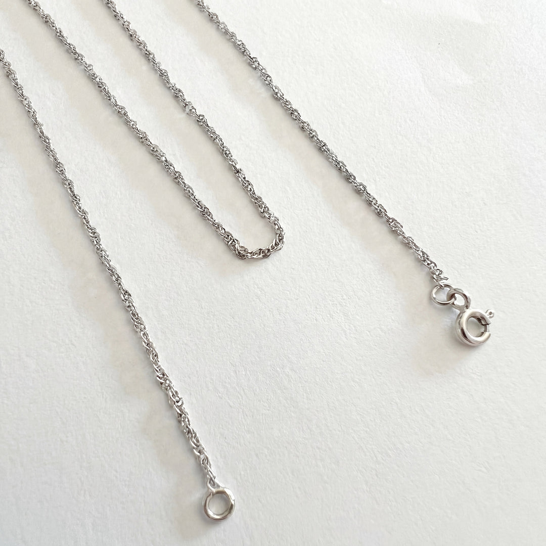 vue de la chaine maille torsadée or blanc 18K