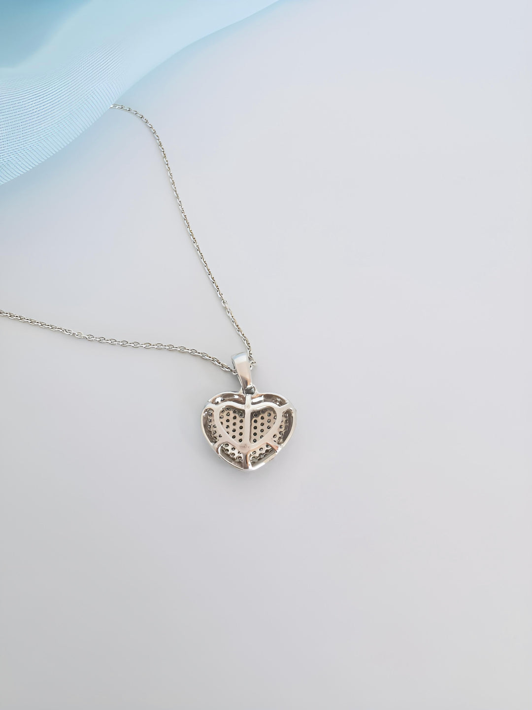 photo du poinçon collier maty