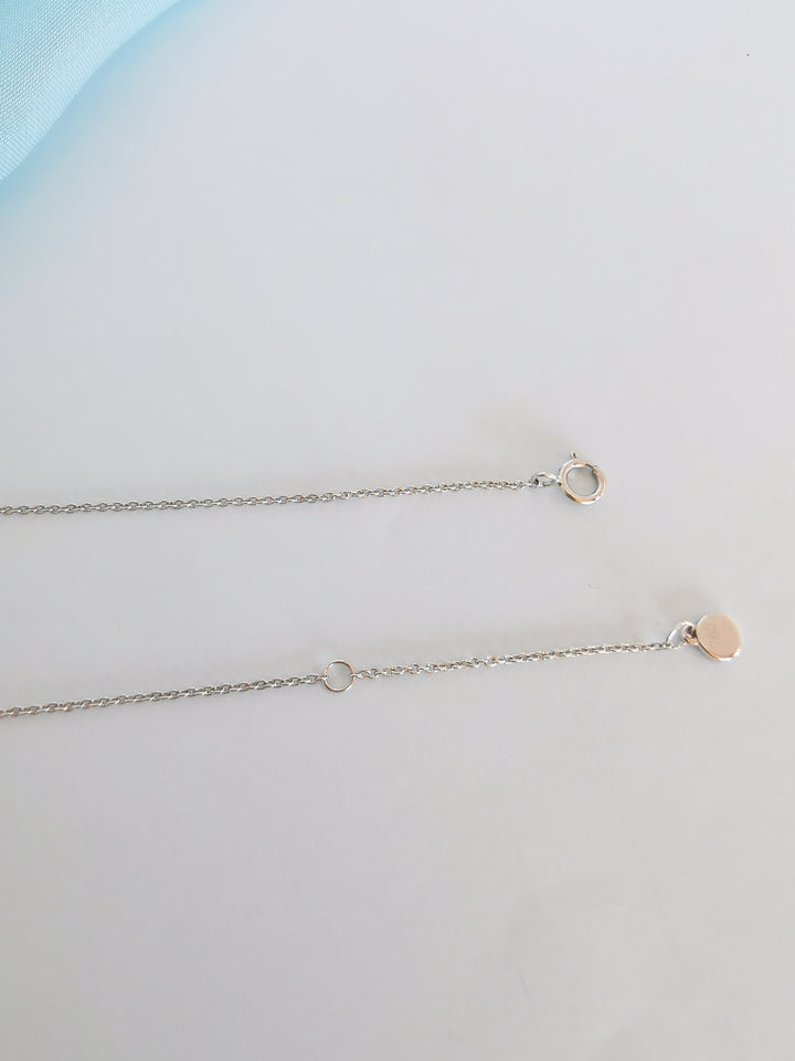 photo du fermoir collier signé maty poinçon tete d'aigle et 750