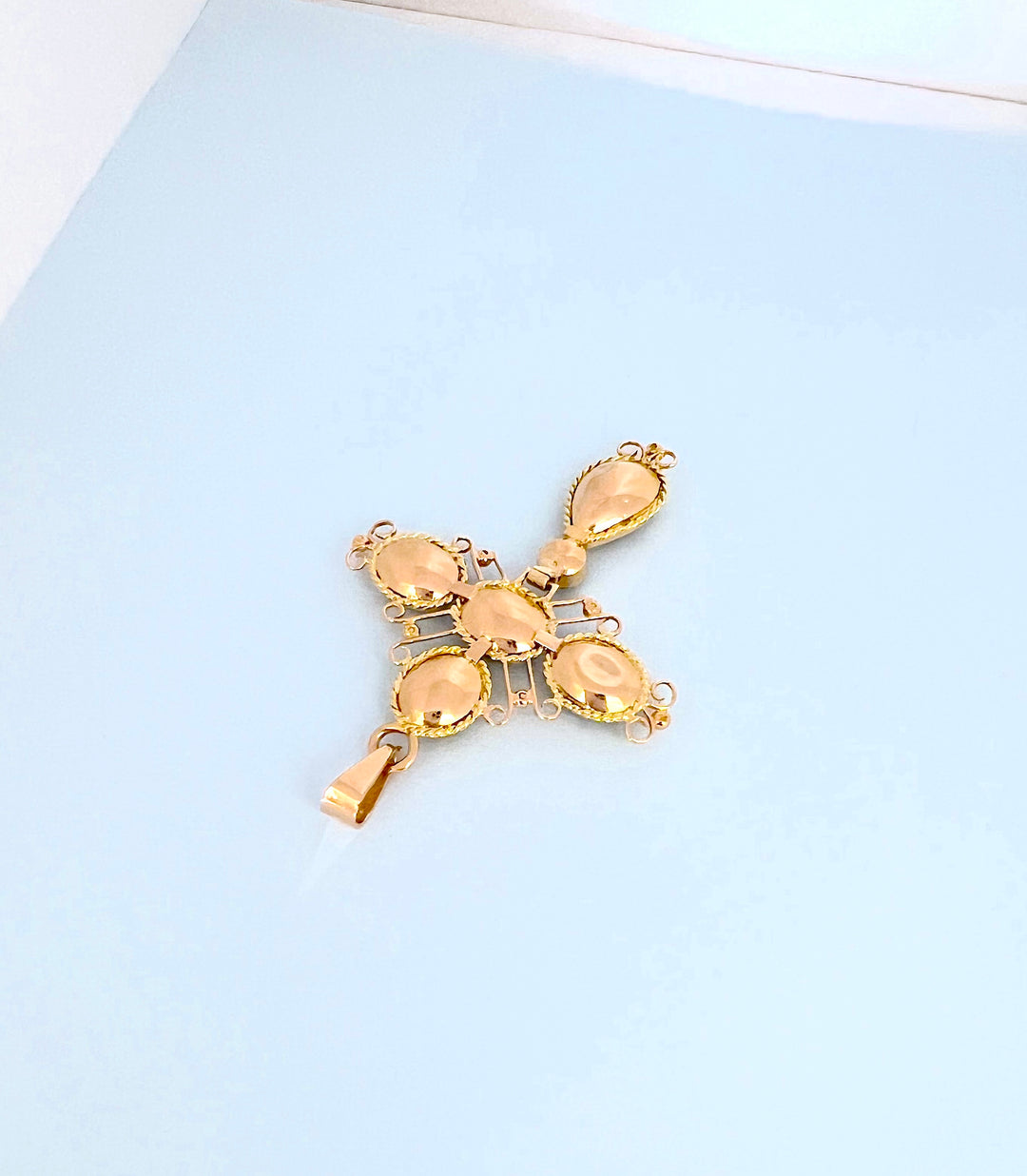 Croix grenats en or jaune, joaillerie d'occasion Valordiams