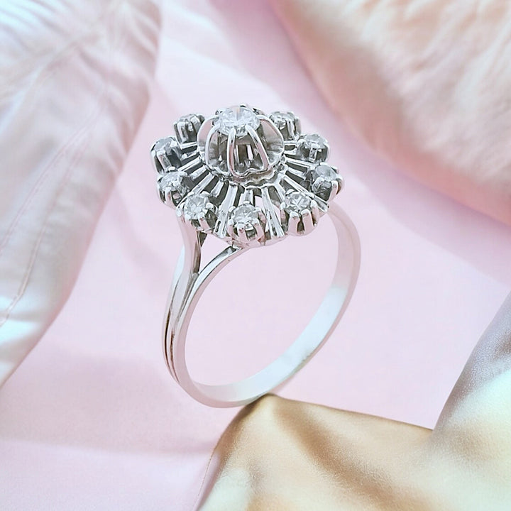 photo détaillée joaillerie circulaire bijoux occasion Bague Vintage Diamants Or gris 18K 