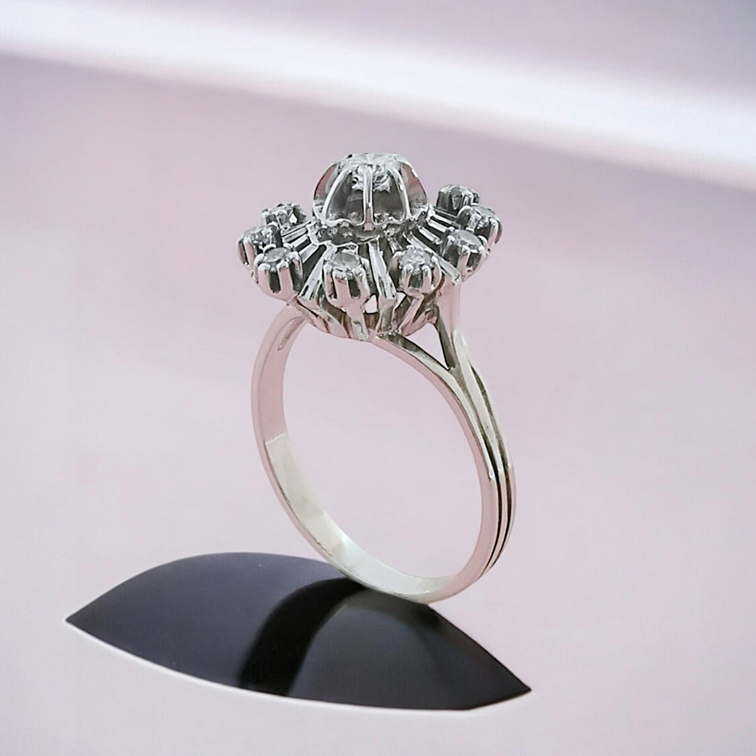 photo joaillerie circulaire bijoux occasion Bague Vintage Diamants Or gris 18K 