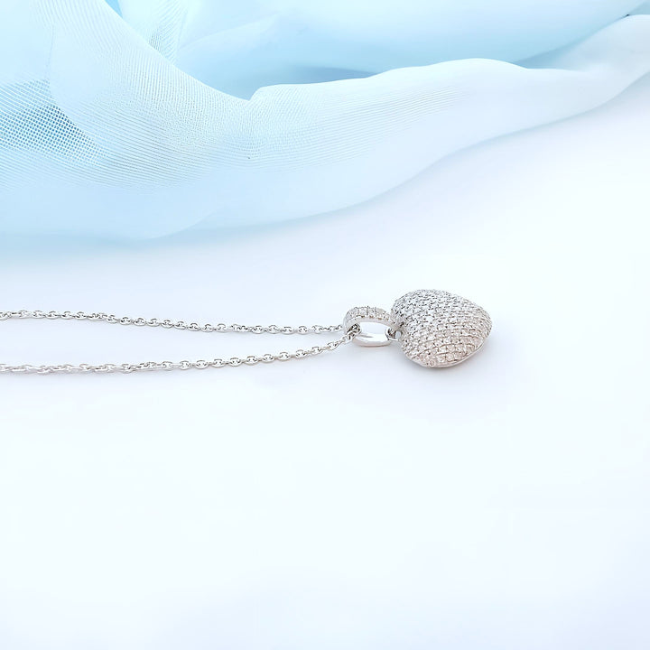 photo à plat joaillerie maty collier diamants or