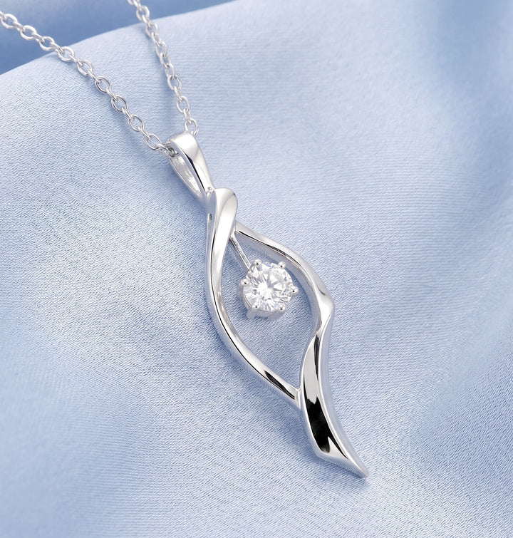 pendentif diamant or blanc 18K vue de face