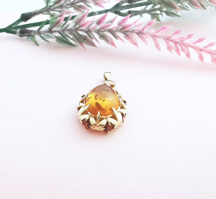 vue détaillée pendentif femme maty or jaune occasion