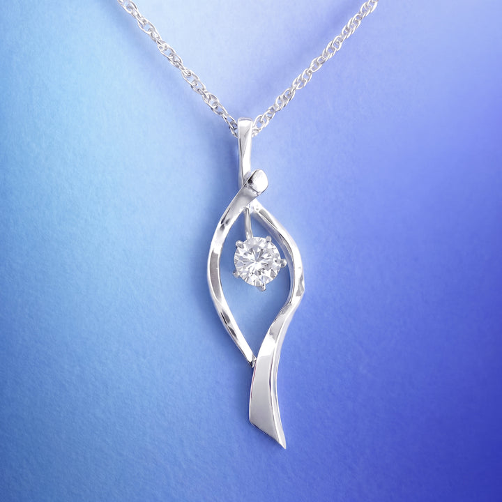 pendentif occasion or blanc diamant or 18K détail de la pierre