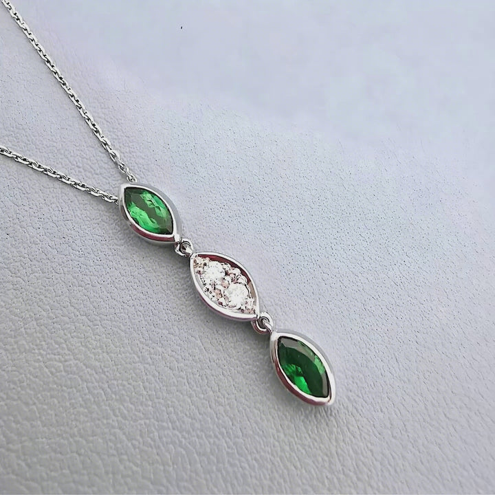 Collier grenats verts ( tsavorite ) - diamants en  Or Blanc 18K (750/1000) 18 carats