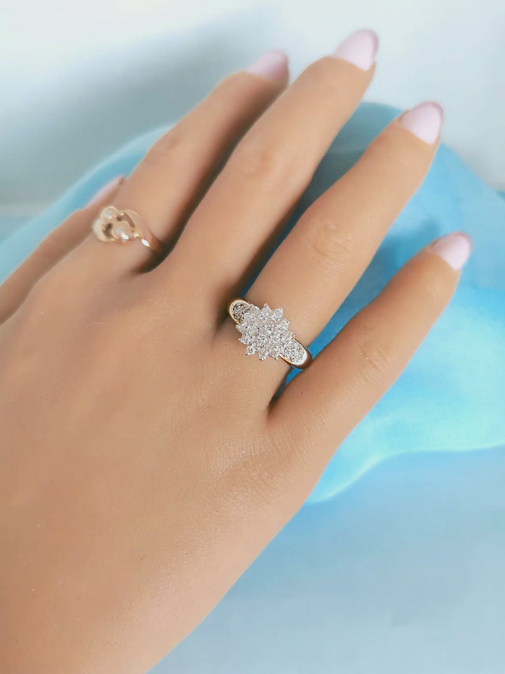 Bague fleur contemporaine Diamants Or 2 tons 18K (750/1000) 18 carats