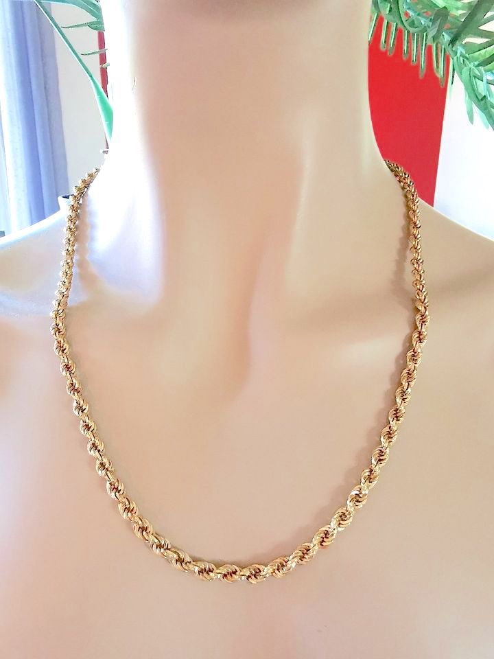 Collier / Chaîne maille Torsadée 20,88 gr / Or Jaune 18 K / (750°/°°) / 18 carats