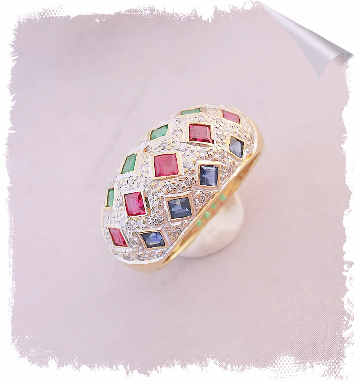 Bague Jonc Arlequin / Emeraudes / Rubis / Saphirs / Diamants / Or 18 K / 18 carats / (750°/°°)