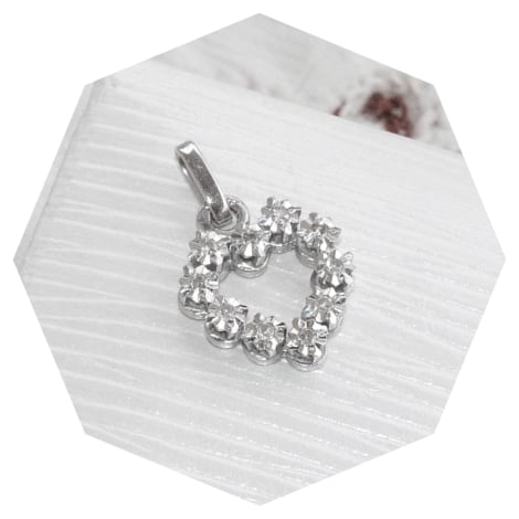 Beau Pendentif coeur Diamants / Or Blanc 18k / 18 carats / 750/1000