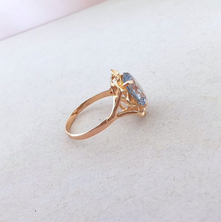 Bague / Topaze / Or Jaune 18 K / 750/1000 / Or 18 carats