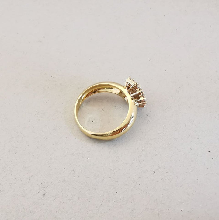 Bague / Diamants / Or Jaune 18 K / 750/1000 / Or 18 carats