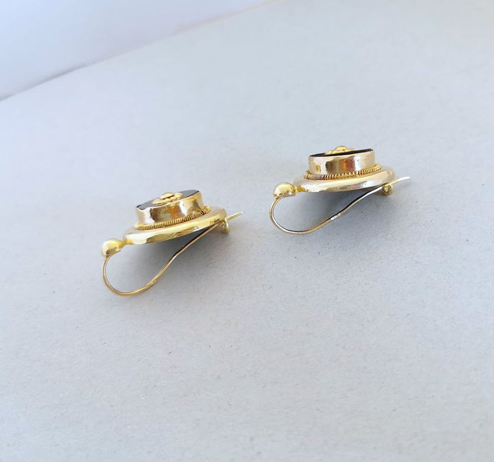 Boucles d'oreilles anciennes ( Napoléon III ) / Or jaune 18K et Onyx﻿ / 18 carats / 750
