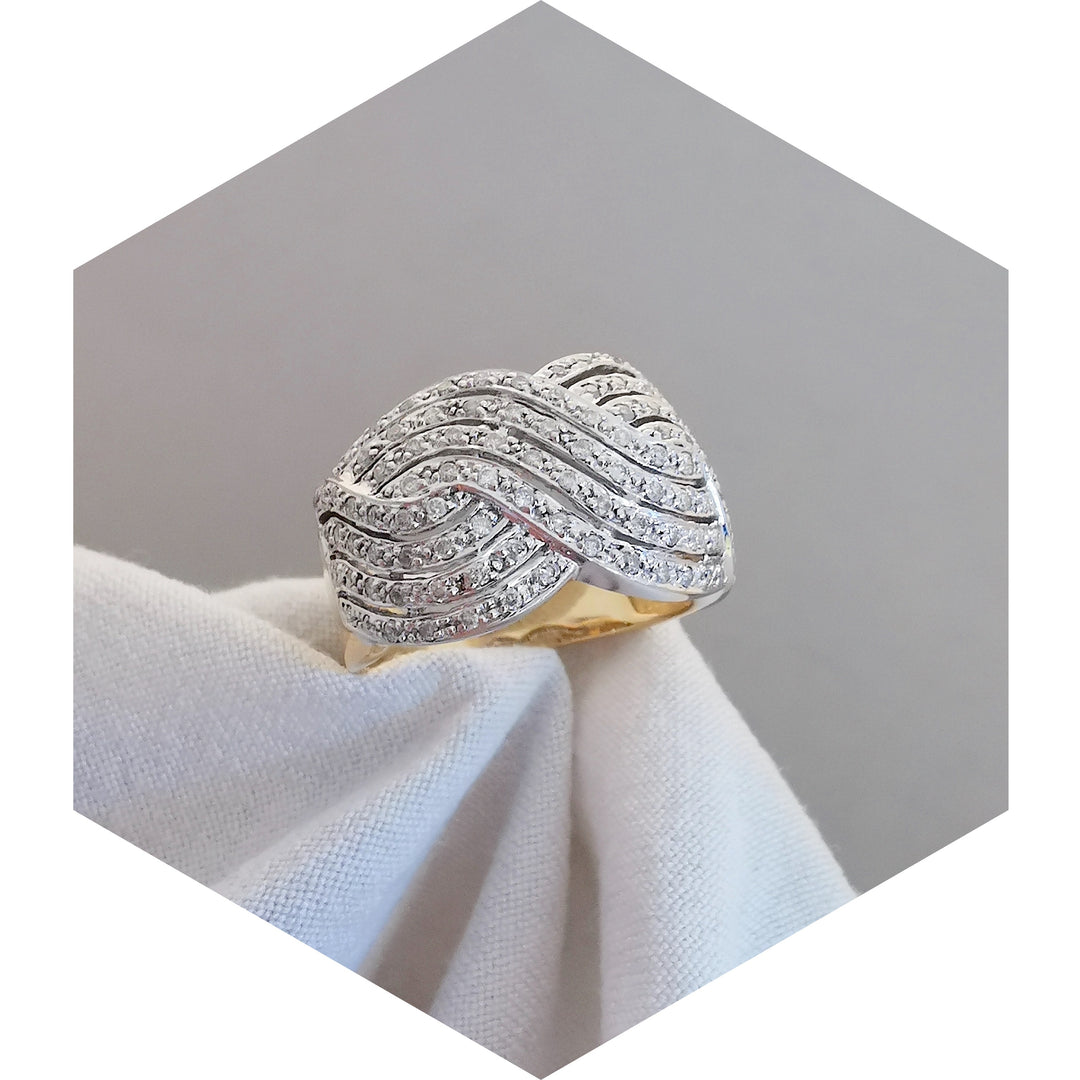 Bague tressée / Diamants 0,70 ct / Or 18 K gold / 750/1000 / Or 18 carats