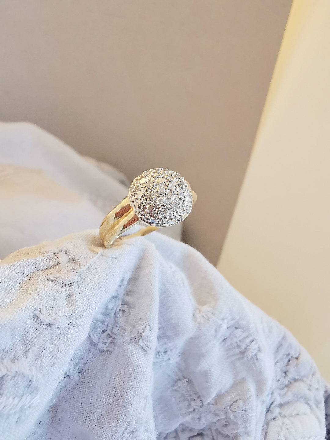 Bague boule / Diamants / Or 18 K gold / 750/1000 / Or 18 carats